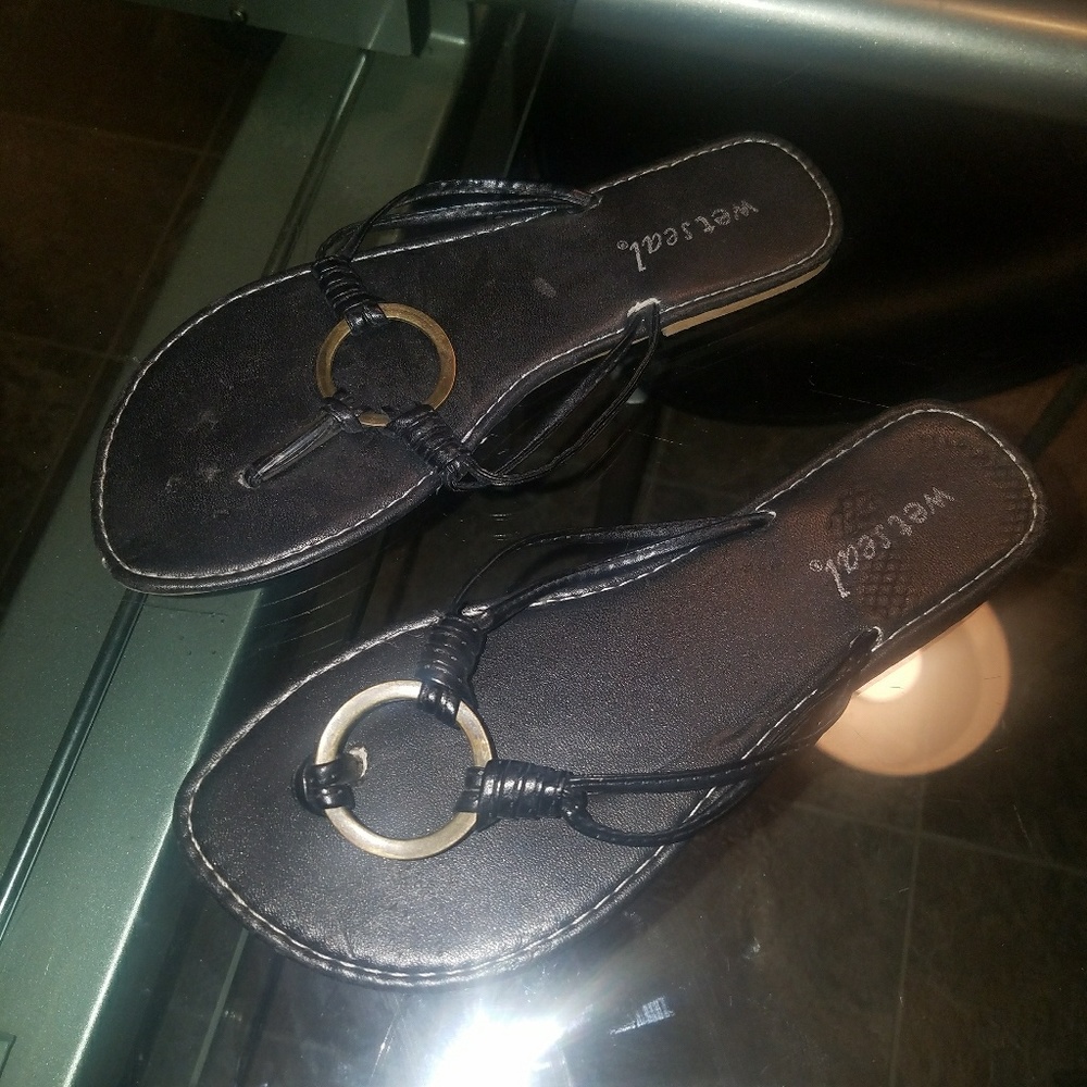 Sandals - Picture 2 of 3